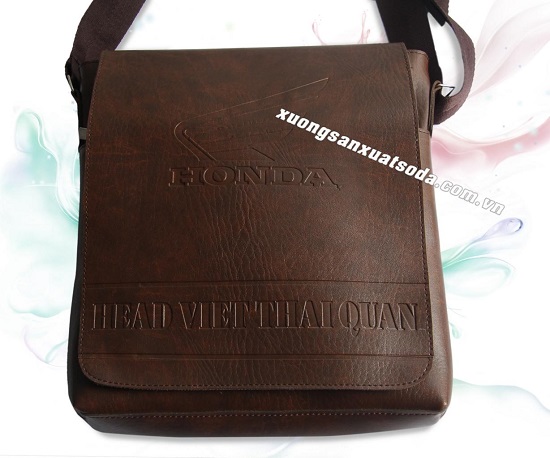 حقيبة جلدية